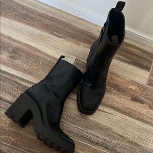 ZARA CHUNKY BOOTS
